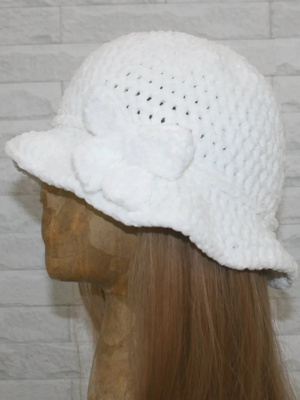 HAND CRAFTED Hat Crochet Bucket Chenille Floppy Wide Brim White Cloud Dancer